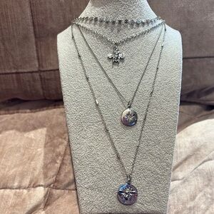 Honeybee Medallion Silver Layered Necklace Set with North Star Pendant